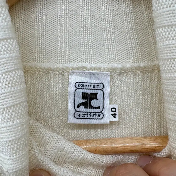 [BUNJANG] Courrèges Ivory Ribbed Half-Sleeve Polo Knit Top / 꾸레쥬 아이보리 골지 반팔 폴라 니트 여성 S