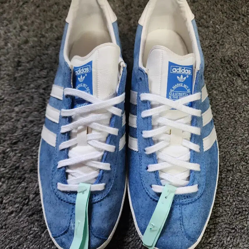 [SOLD OUT] 아디다스 가젤 스웨이드 스카이블루  250사이즈