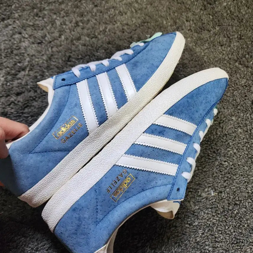 [SOLD OUT] 아디다스 가젤 스웨이드 스카이블루  250사이즈