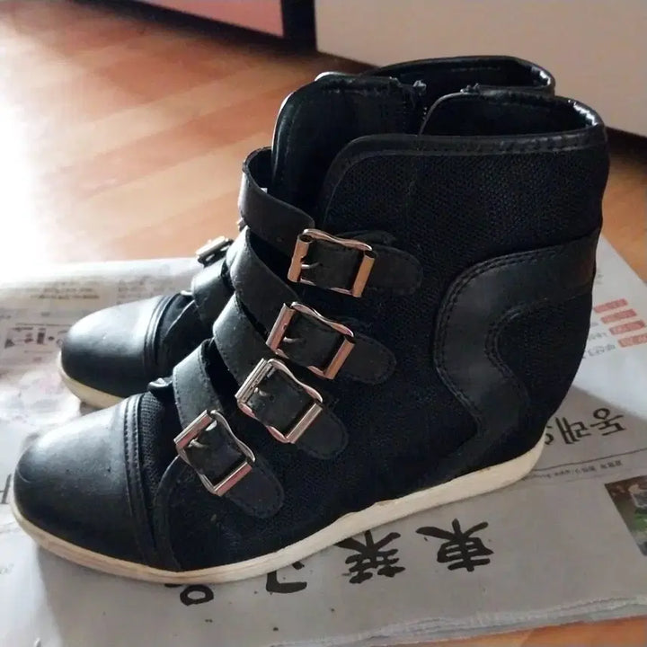 [BUNJANG] Black Belted Ankle Boots / 블랙 벨트 장식 앵클 부츠