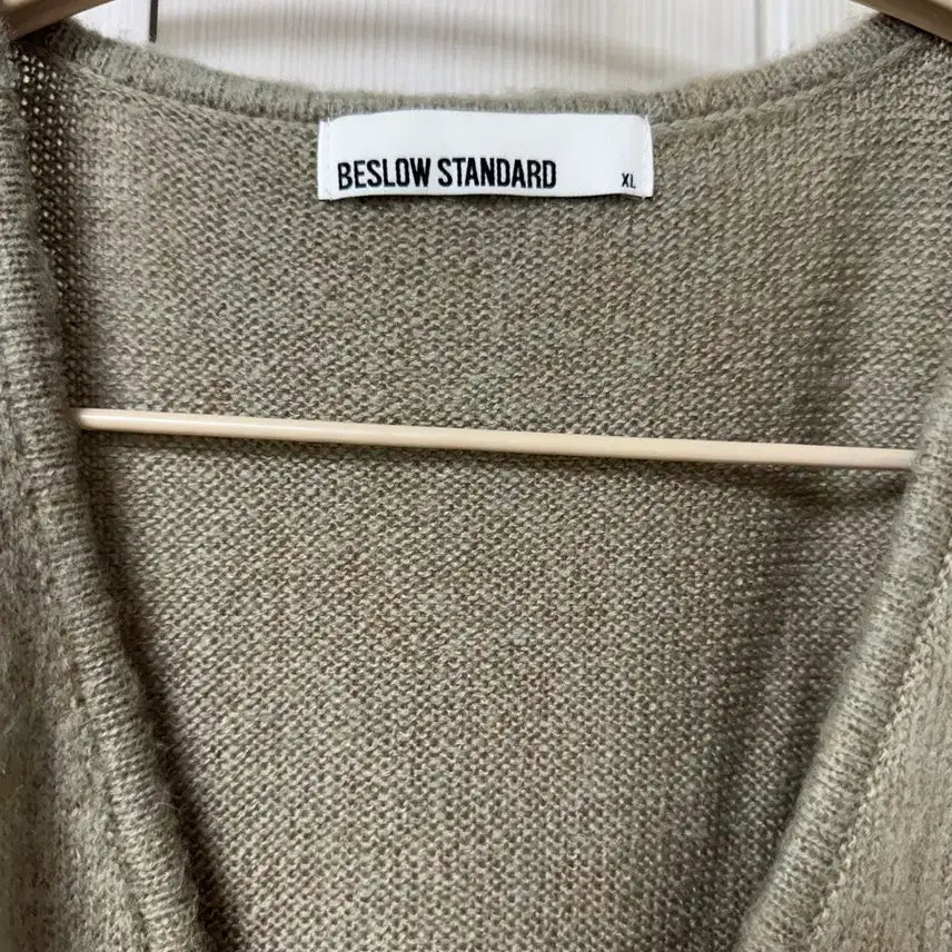 [BUNJANG] Beslow Standard Mohair V-neck Cardigan Light Olive / [XL] 비슬로우 스탠다드 모헤어 브이넥 가디건 라이트 올리브