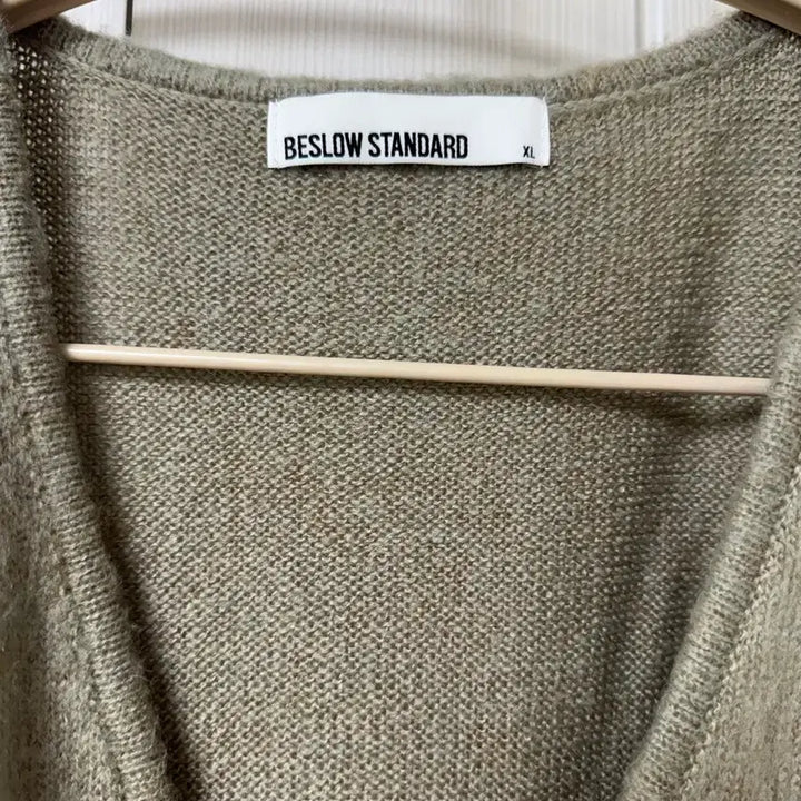 [BUNJANG] Beslow Standard Mohair V-neck Cardigan Light Olive / [XL] 비슬로우 스탠다드 모헤어 브이넥 가디건 라이트 올리브
