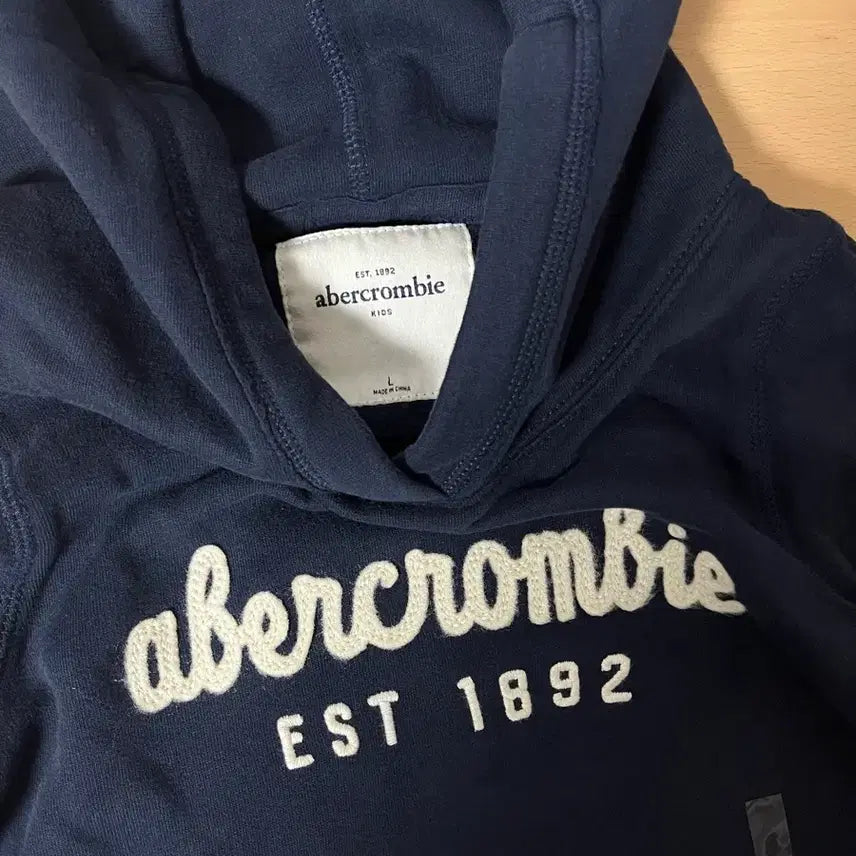 [BUNJANG] Abercrombie Kids Navy Hooded Sweatshirt / 아베크롬비 키즈 후드티 네이비