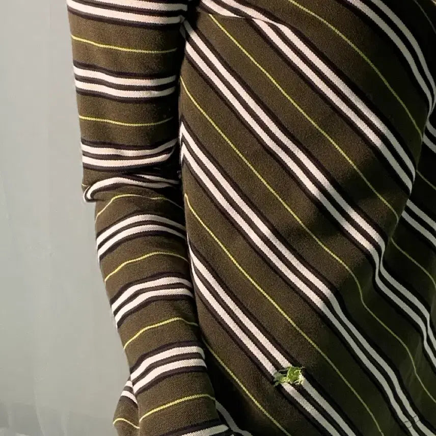 [BUNJANG] Burberry Knight Logo Striped Knit Sweater / 버버리 사선 스트라이프 기마로고 니트