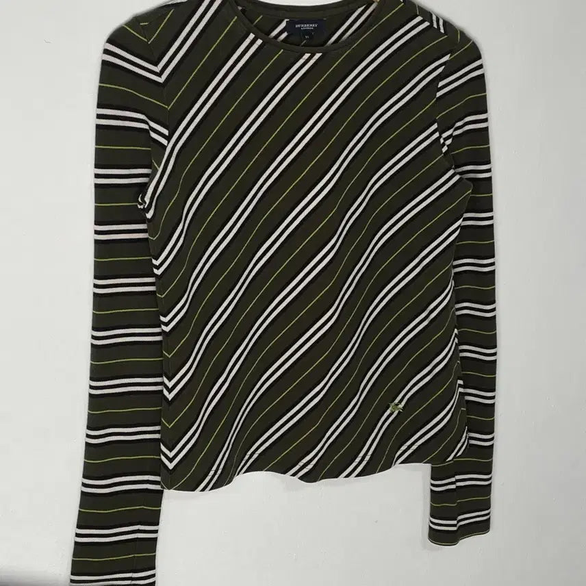 [BUNJANG] Burberry Knight Logo Striped Knit Sweater / 버버리 사선 스트라이프 기마로고 니트