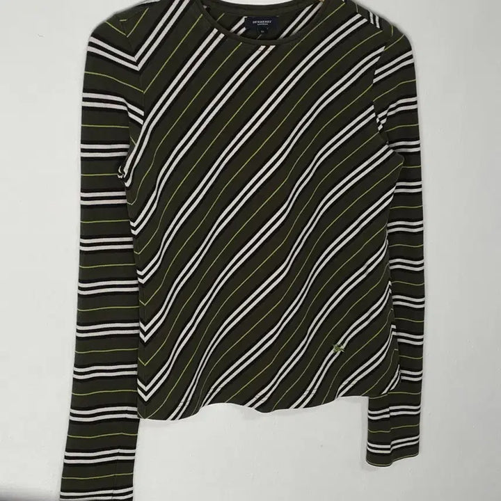 [BUNJANG] Burberry Knight Logo Striped Knit Sweater / 버버리 사선 스트라이프 기마로고 니트