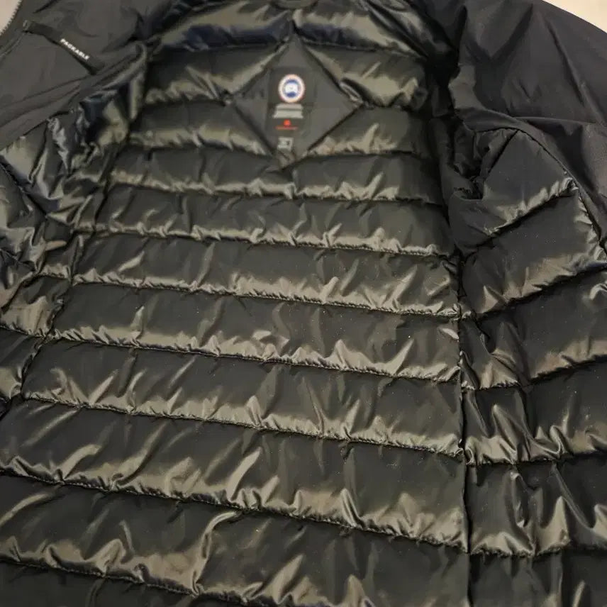 [BUNJANG] Canada Goose Camp Hoody Down Jacket Women&