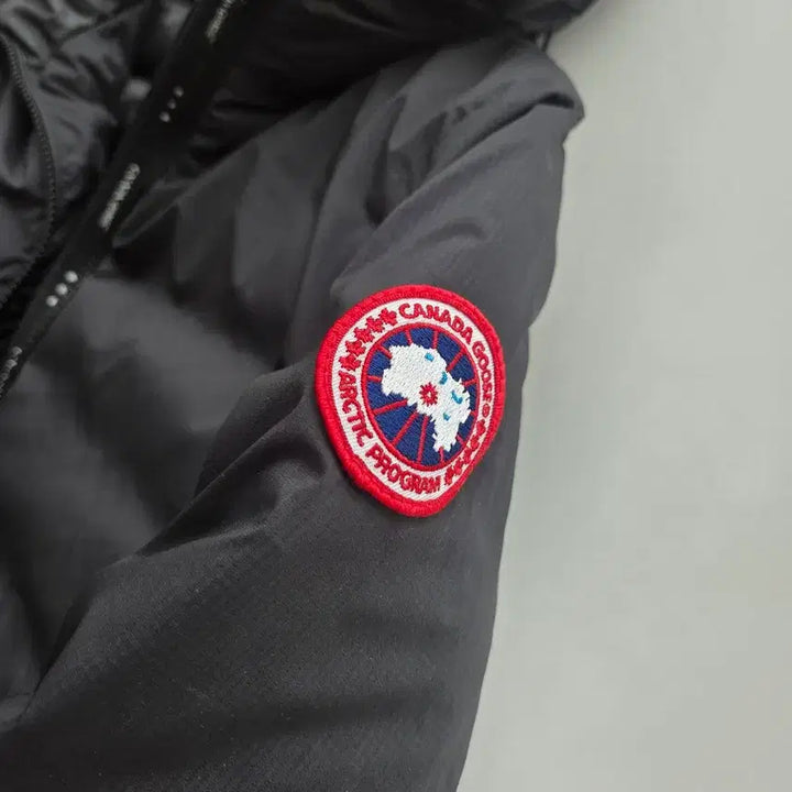 [BUNJANG] Canada Goose Camp Hoody Down Jacket Women&