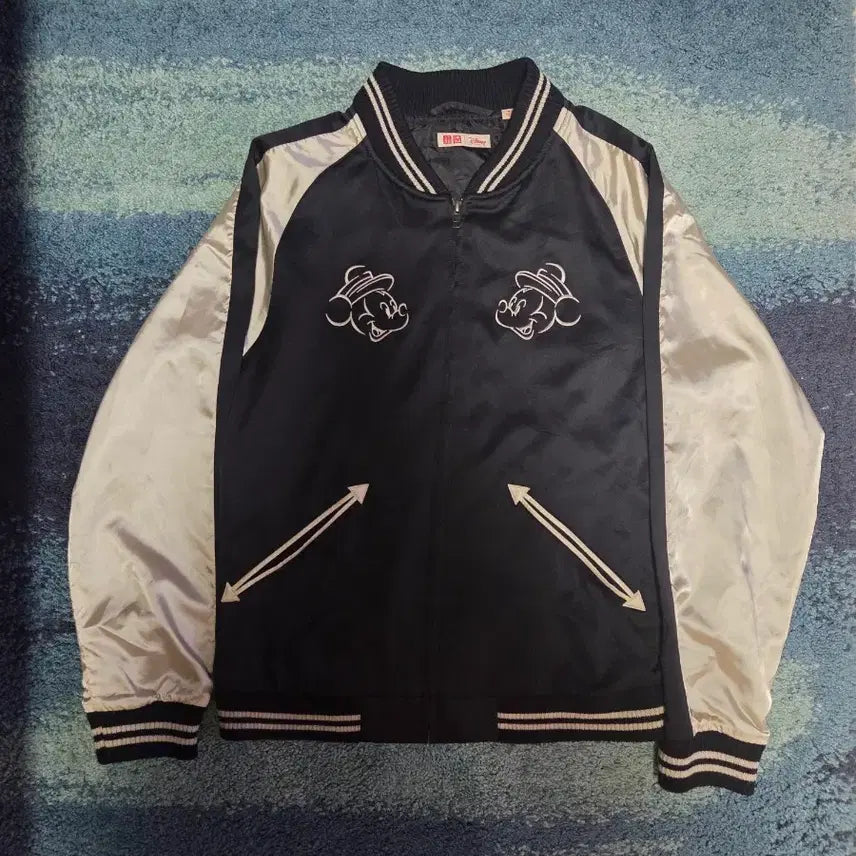 [SOLD OUT] 일본 빈티지 블랙 화이트 미키마우스 콜라보 스카잔 스카잔 자켓 M