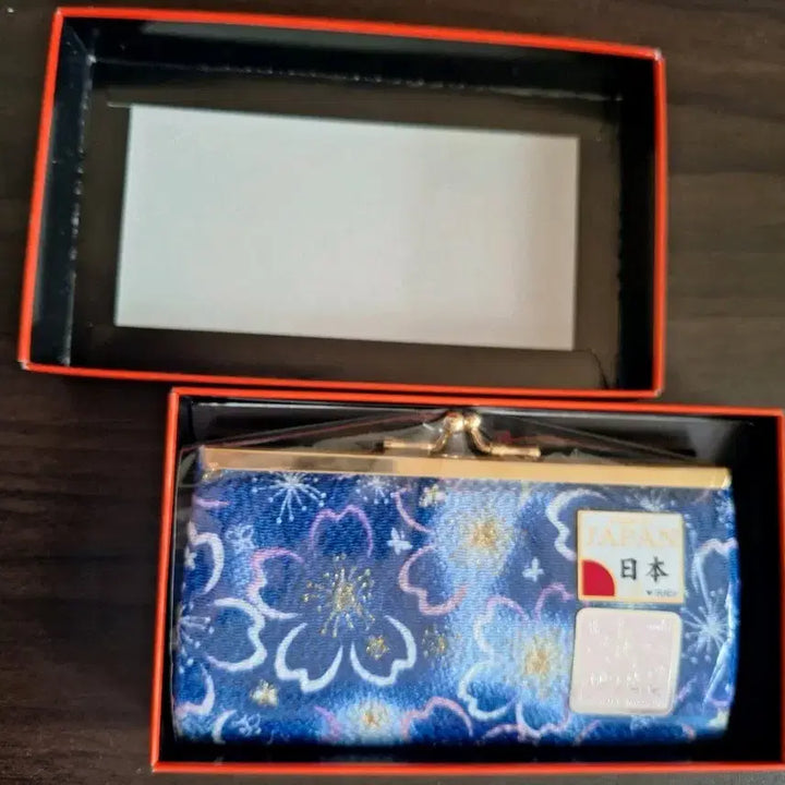 [BUNJANG] Japanese Cherry Blossom Coin Purse / 교토에서 구매한 일본풍 벚꽃 동전(장)지갑 (새상품/선물용)