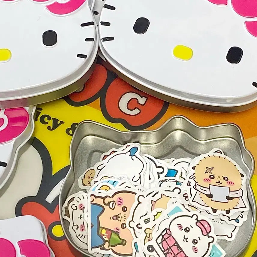 [BUNJANG] Hello Kitty Tin Case + Chiikawa Sticker Set / 키티 틴케이스 + 치이카와 스티커 50p 세트 고전키티보관함 먼작귀