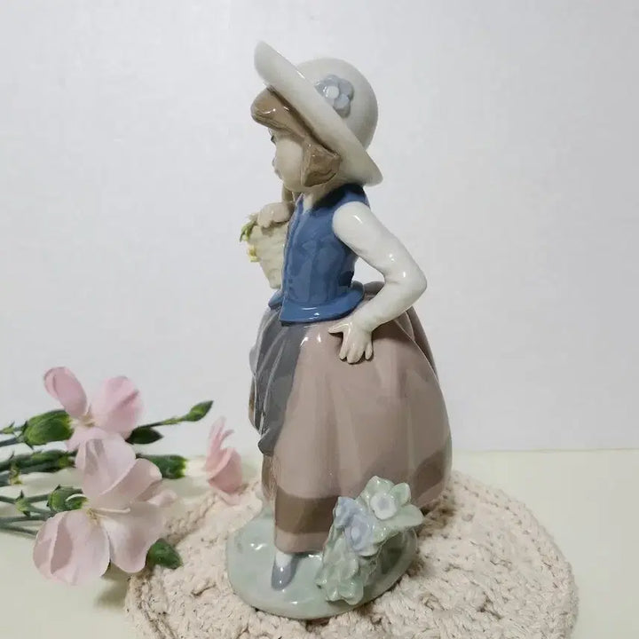 [BUNJANG] Lladro Sweet Scent Figurine / 야드로 달콤한 향기 피겨린