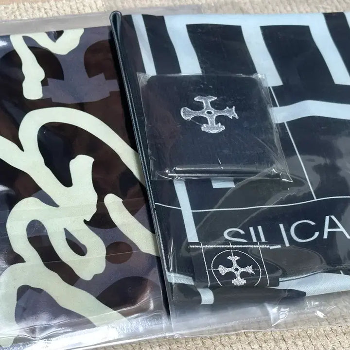 [SOLD OUT] 실리카겔 치어링키트 버전 1,2 일괄 미개봉 새상품 silicagel