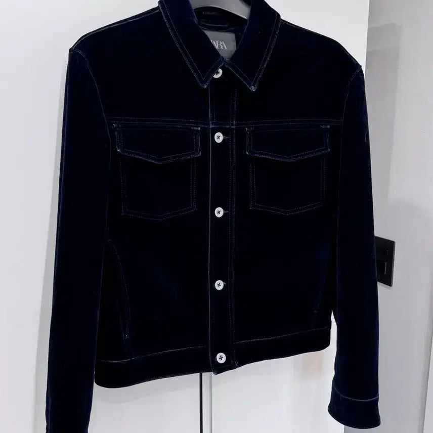 [BUNJANG] Zara Velvet Jacket L / 자라 플롯 벨벳 자켓 L