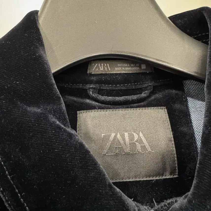 [BUNJANG] Zara Velvet Jacket L / 자라 플롯 벨벳 자켓 L