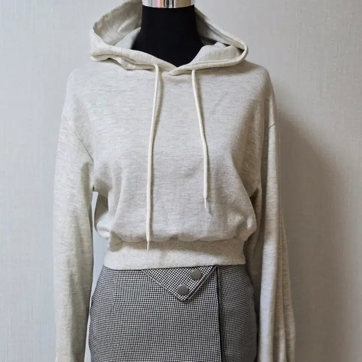 [BUNJANG] Magenta Studio Oatmeal Crop Hoodie / 마젠타: 스튜디오 후드 티셔츠 오트밀 스판