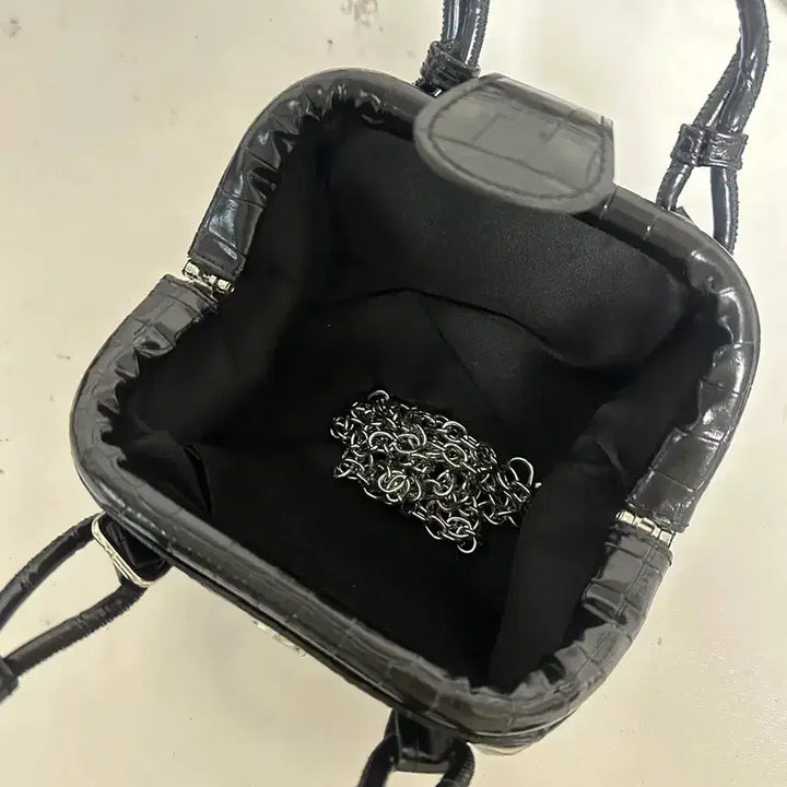 [BUNJANG] Vivienne Westwood Black Croc Mini Bag / 비비안웨스트우드 블랙 크로크 미니백