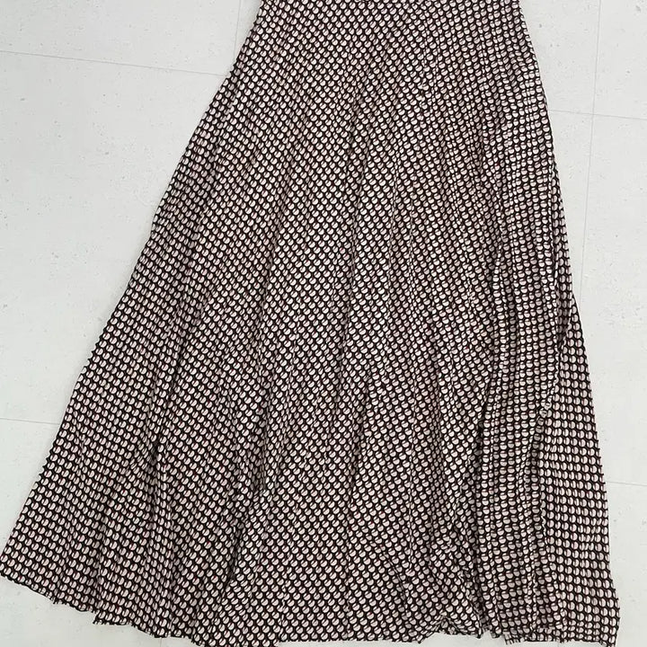 [BUNJANG] Beige Pattern Pleated Long Skirt / 패턴 플리츠 롱 스커트(새상품)
