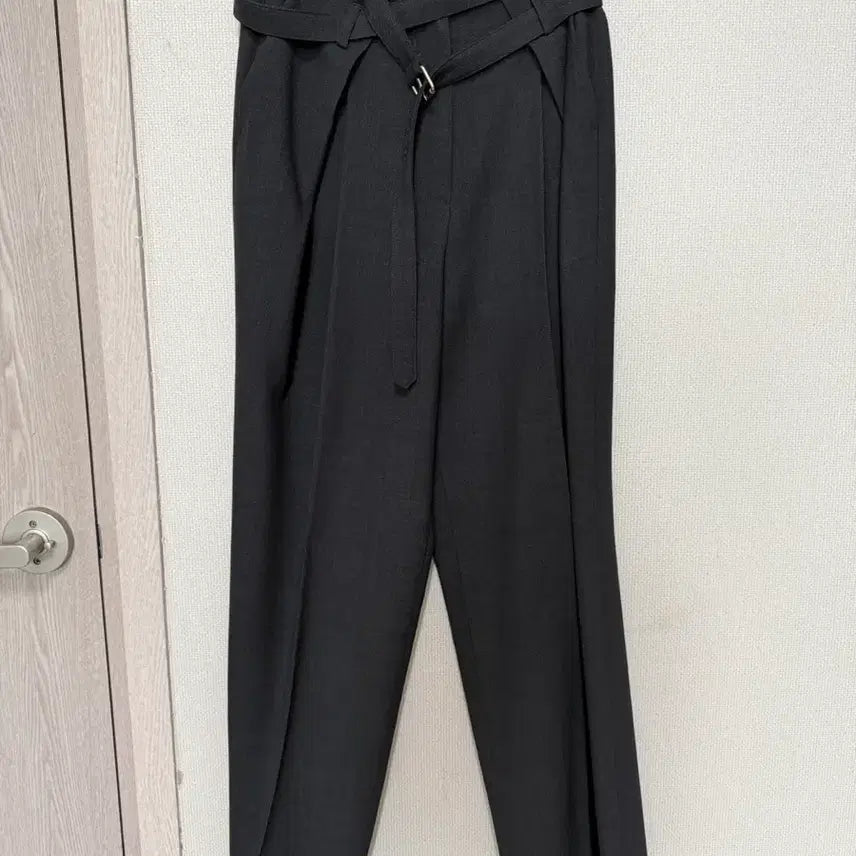 [BUNJANG] Abieuma Cross Belted Wide Wool Trousers / 아비에무아 크로스 벨티드 와이드 울 트라우저