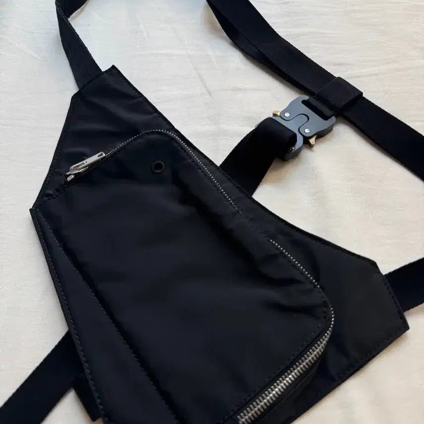 [BUNJANG] 1017 ALYX 9SM Chest Rig Bag / 알릭스 체스트 릭백  1017 ALYX 9SM Chest rig bag