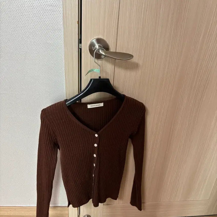 [SOLD OUT] 트렌디어패럴 브라운 골지 가디건