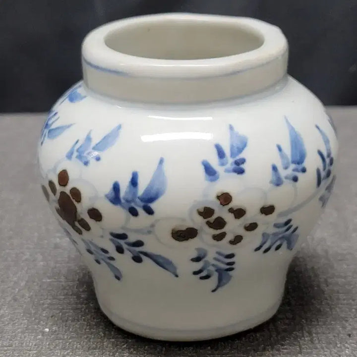 [BUNJANG] Celadon Porcelain Butterfly and Flower Motif Small Jar / 백자 청화 나비 화접문 소호 도자기