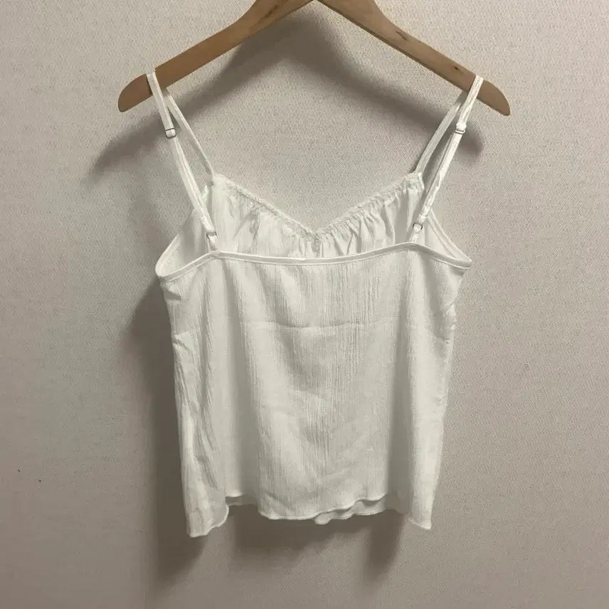 [BUNJANG] Laplie &amp; New New House Bundle Set Sleeveless Tops / 라플리에 레이스슬리브리스 뉴뉴하우스 셔링나시 일괄
