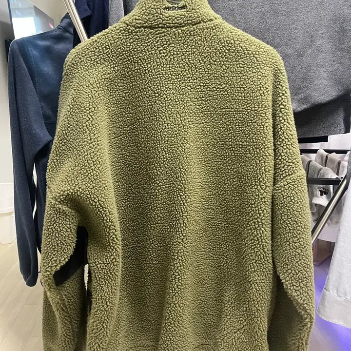 [BUNJANG] Adidas Big Trefoil Sherpa Fleece XL / 아디다스 빅 트레포일 셰르파 플리스 XL