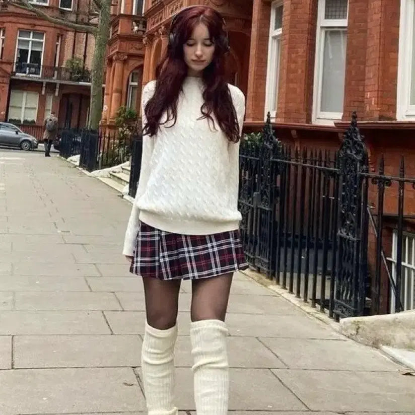[BUNJANG] Preppy Look Angora Knit Top, Checkered Skirt Pants, and Long Boots Set / (코디세트) 프레피룩 화이트 앙고라 니트 + 체크스커트팬츠+ 워커 롱부츠