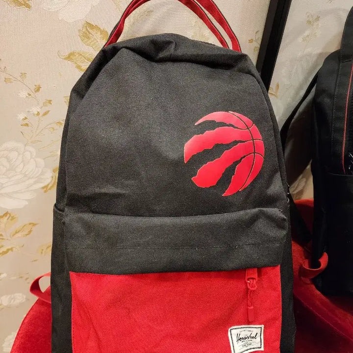 [BUNJANG] Herschel Supply Co. Toronto Raptors Backpack / NBA 남여공용 백팩
