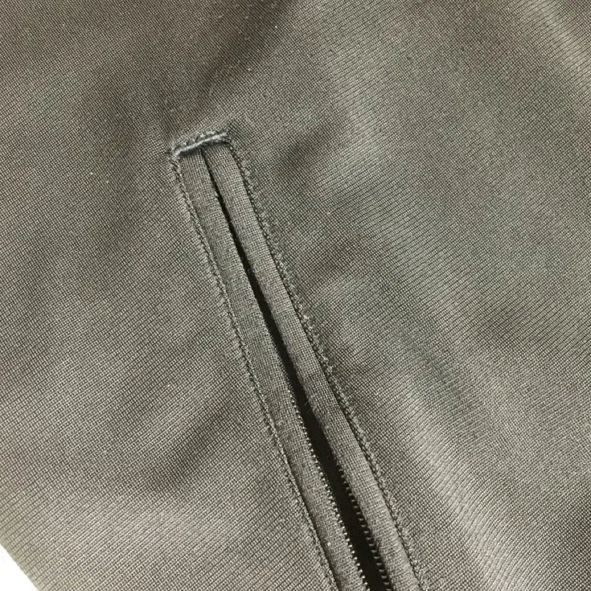 [SOLD OUT] 택포) 아디다스 블랙 져지 트랙탑 상의