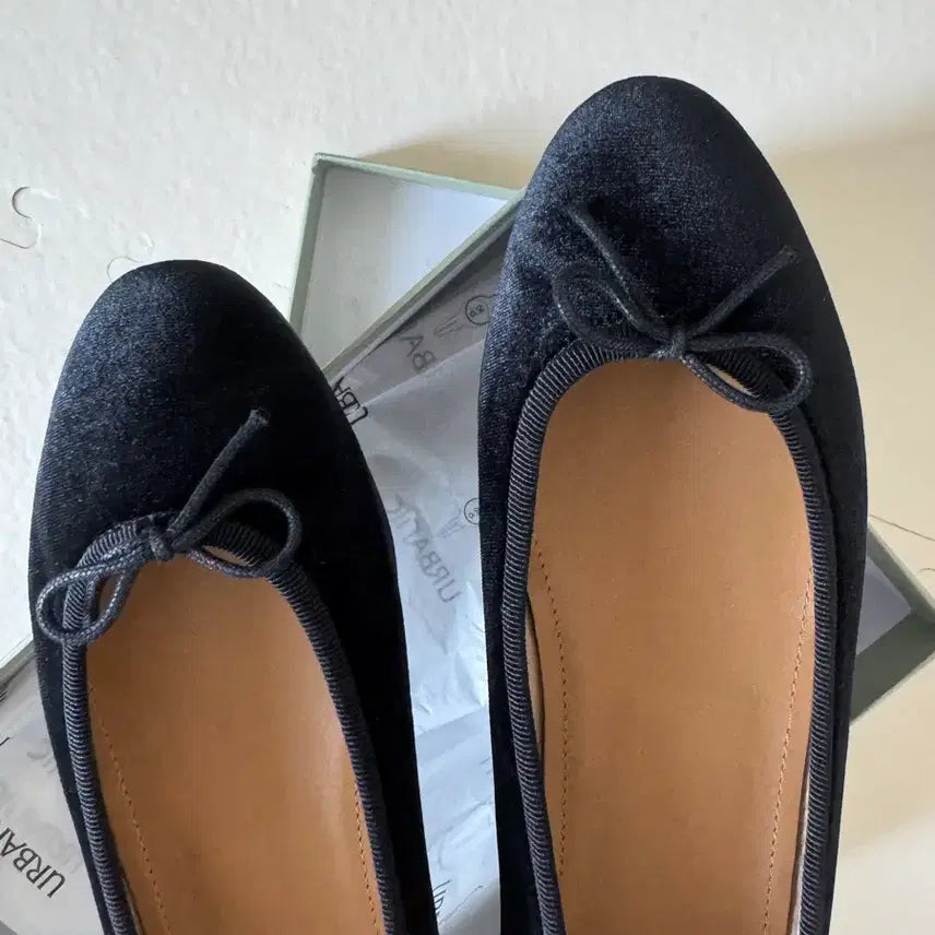 [BUNJANG] Urbanic 30 Velvet Flat Shoes / 얼바닉30 벨벳 플랫슈즈 37