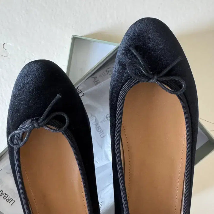 [BUNJANG] Urbanic 30 Velvet Flat Shoes / 얼바닉30 벨벳 플랫슈즈 37