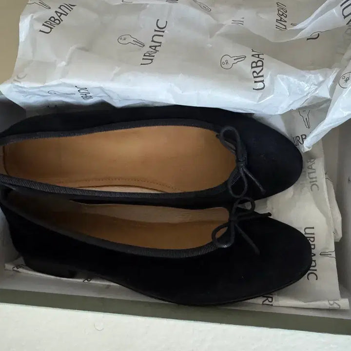 [BUNJANG] Urbanic 30 Velvet Flat Shoes / 얼바닉30 벨벳 플랫슈즈 37