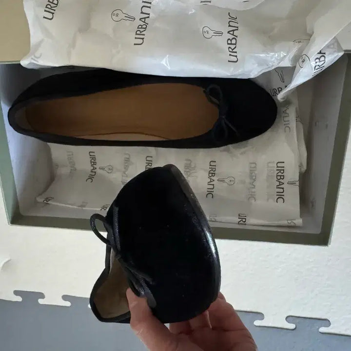 [BUNJANG] Urbanic 30 Velvet Flat Shoes / 얼바닉30 벨벳 플랫슈즈 37