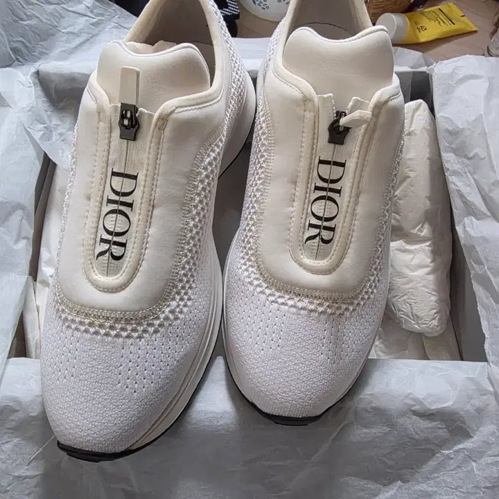 [BUNJANG] Dior Sneakers White 255-260 / 디올 DIOR 스니커즈 화이트255~260(발볼없으신분이 신으시면 예쁨)