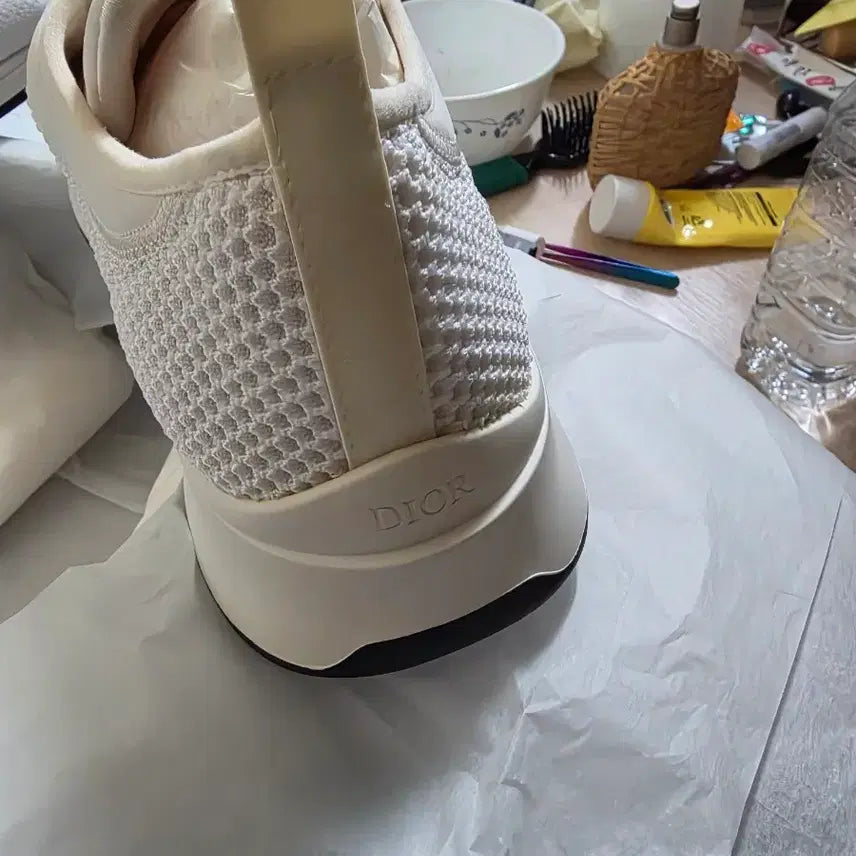 [BUNJANG] Dior Sneakers White 255-260 / 디올 DIOR 스니커즈 화이트255~260(발볼없으신분이 신으시면 예쁨)
