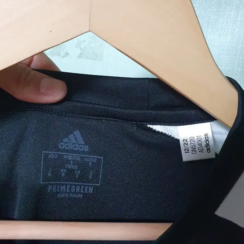 [SOLD OUT] 아디다스 기능성 반팔티 m95