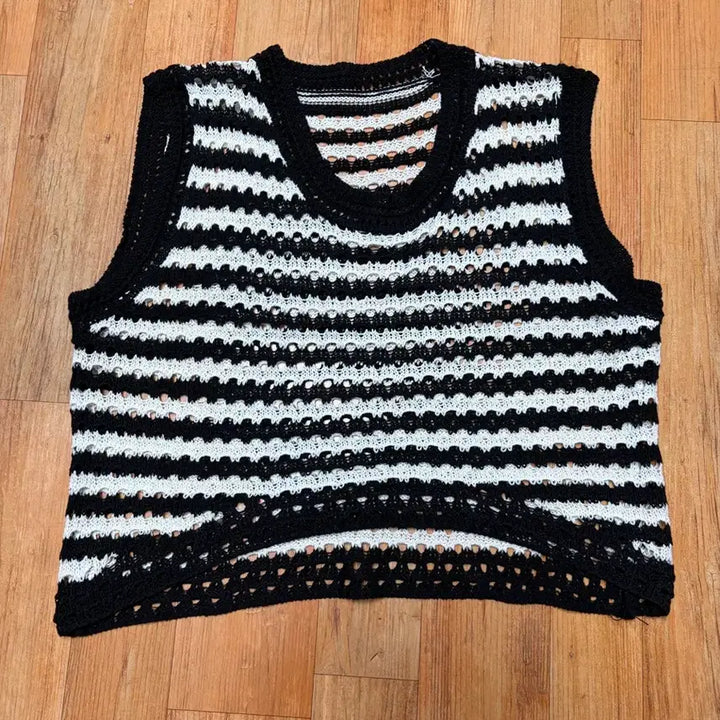 [BUNJANG] Striped Crochet Knit Vest / 스트라이프 크로셰 니트 조끼 베스트