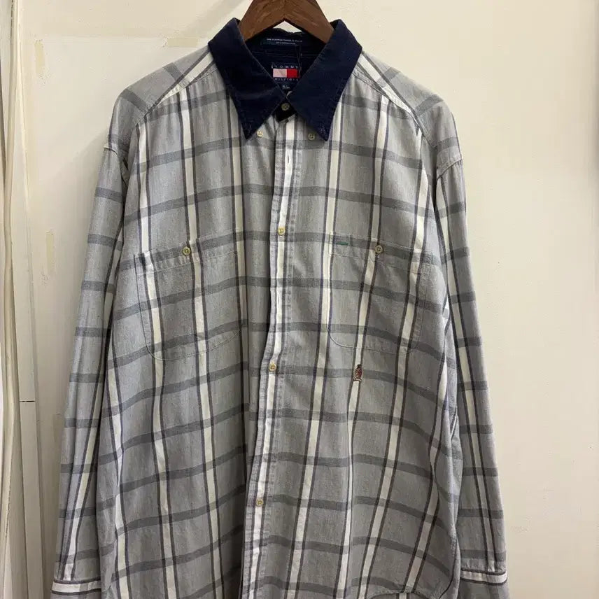 [BUNJANG] Tommy Hilfiger Laurel Wreath Vintage Shirt / N131. 타미힐피거 월계수 빈티지 셔츠