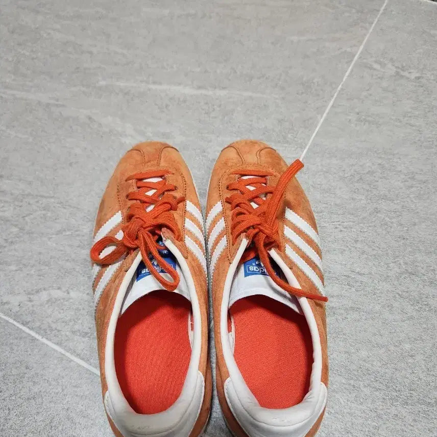 [SOLD OUT] 아디다스 가젤 오렌지 스웨이드 235사이즈