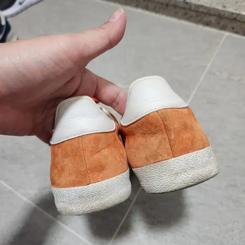 [SOLD OUT] 아디다스 가젤 오렌지 스웨이드 235사이즈