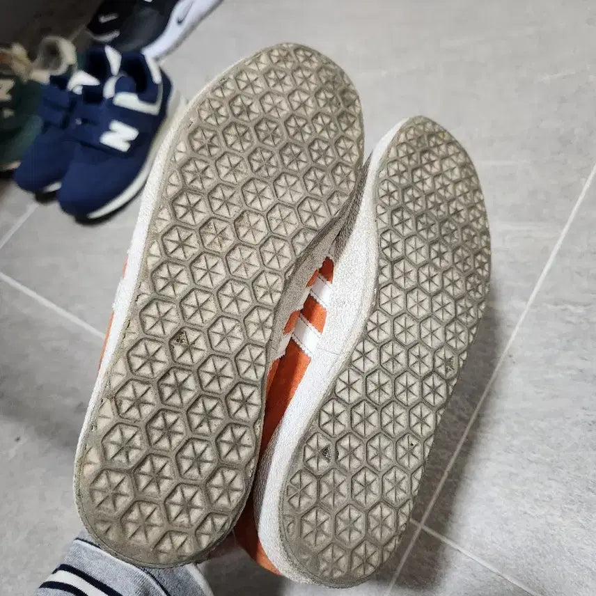 [SOLD OUT] 아디다스 가젤 오렌지 스웨이드 235사이즈