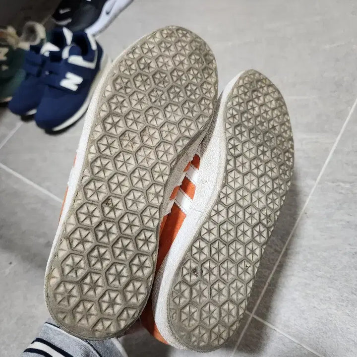[SOLD OUT] 아디다스 가젤 오렌지 스웨이드 235사이즈