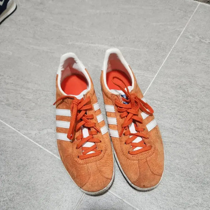 [SOLD OUT] 아디다스 가젤 오렌지 스웨이드 235사이즈