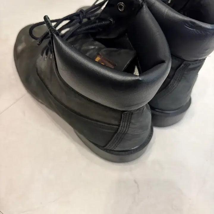 [BUNJANG] Timberland 6-Inch Black Boots / 250 팀버랜드 6인치 블랙