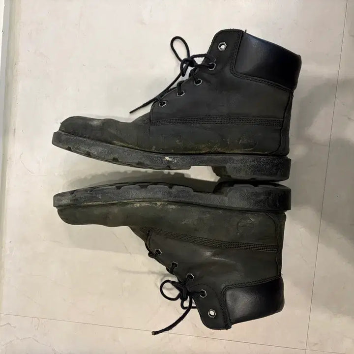 [BUNJANG] Timberland 6-Inch Black Boots / 250 팀버랜드 6인치 블랙