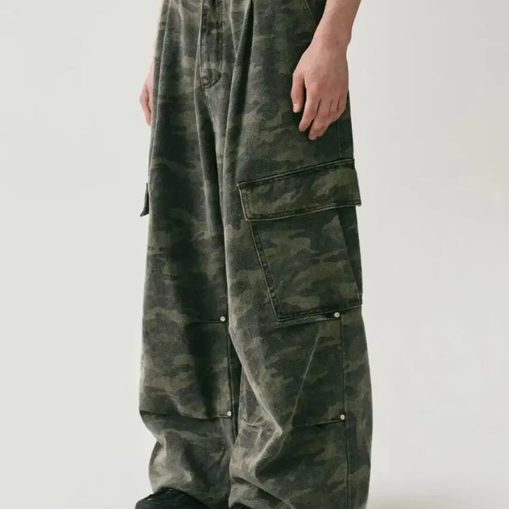 [SOLD OUT] 어반드레스 사이드 빅 카고 팬츠 카모