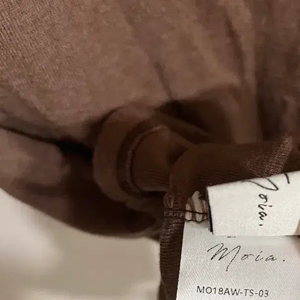 [BUNJANG] Moia Brown Turtleneck Pullover Wool Knit Top / Moia 모이아 터틀넥 풀오버 브라운 티셔츠 울니트