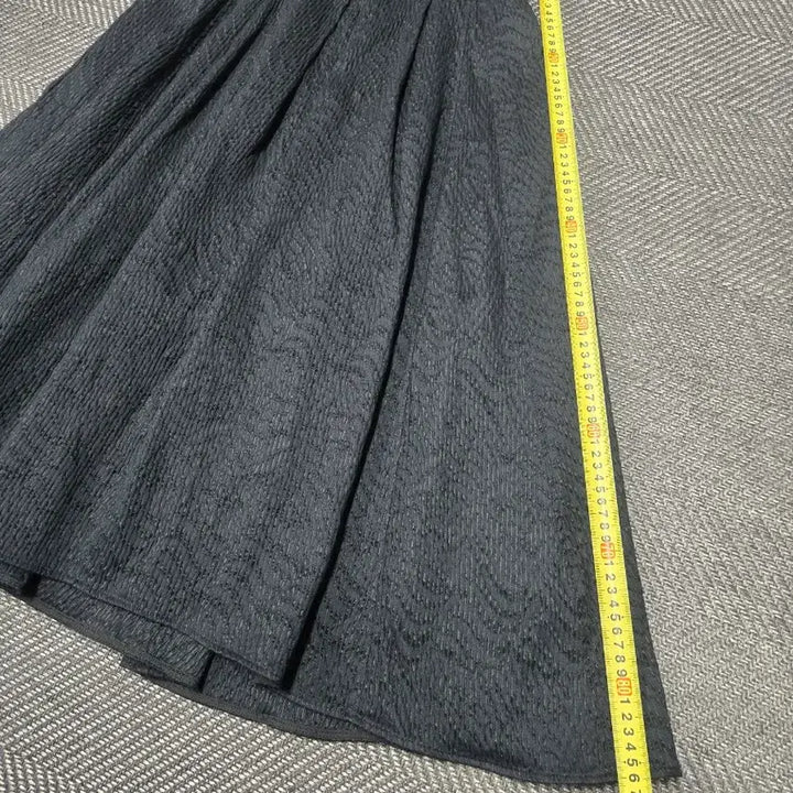 [BUNJANG] System 23SS Black Flare Skirt / 한섬 시스템 23ss SYSTEM 블랙 플레어 스커트 밴딩스커트